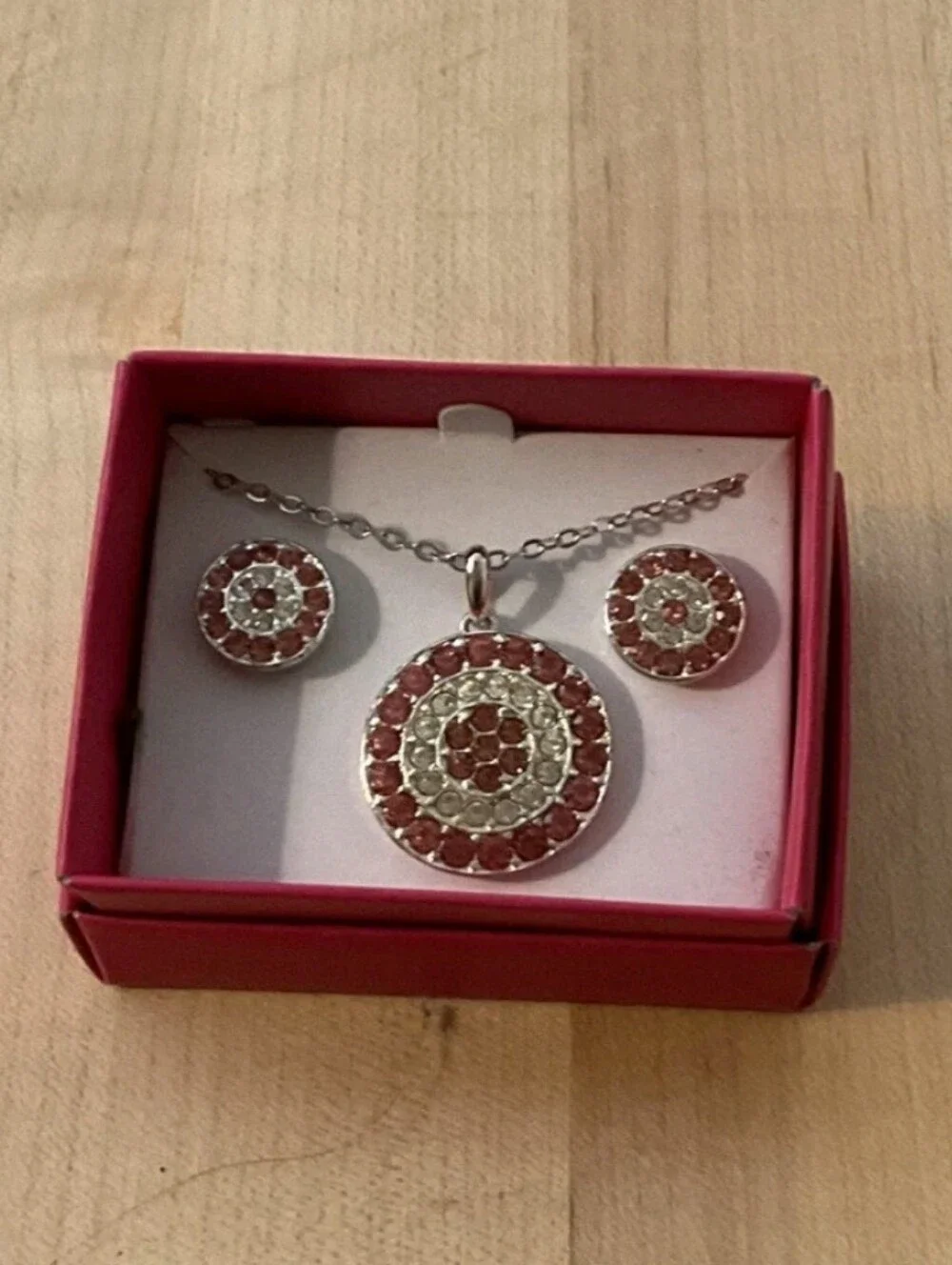 Avon Silver-Tone Pink and White Crystal Circle Pendant with Matching Earrings - Picture 2 of 2